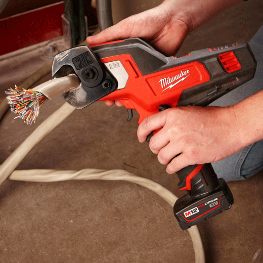 M12™ 600 MCM Cable Cutter (Tool Only)