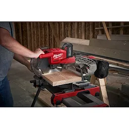 M18 FUEL™ 10” Dual Bevel Sliding Compound Miter Saw Kit