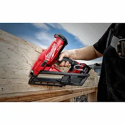 M18 FUEL™ 30 Degree Framing Nailer Kit