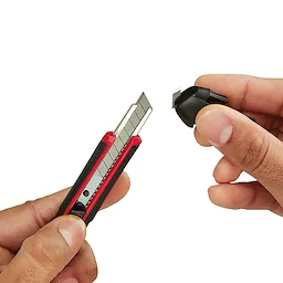 9mm Snap Off Knife with Precision Cut Blade