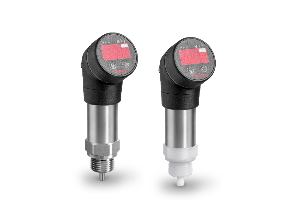 Temperature sensor with switching function