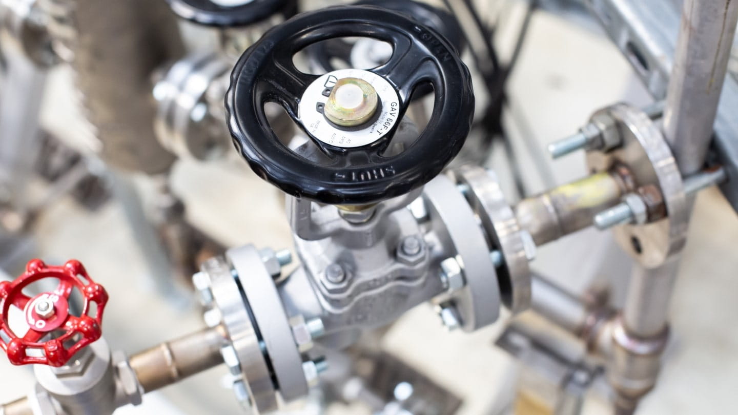 GAV 6 - bellows sealed stop valves