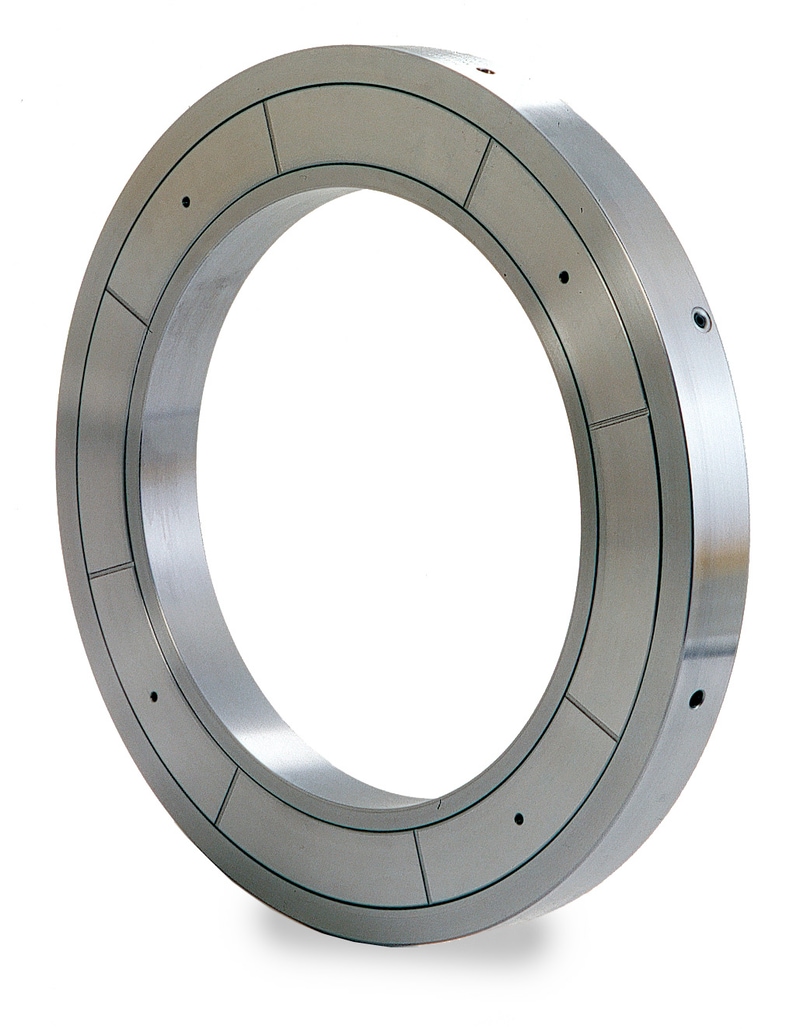 Hydraulic rings and propeller nuts